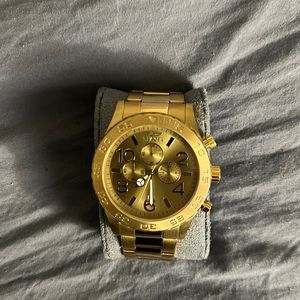 Men’s Gold Invicta watch